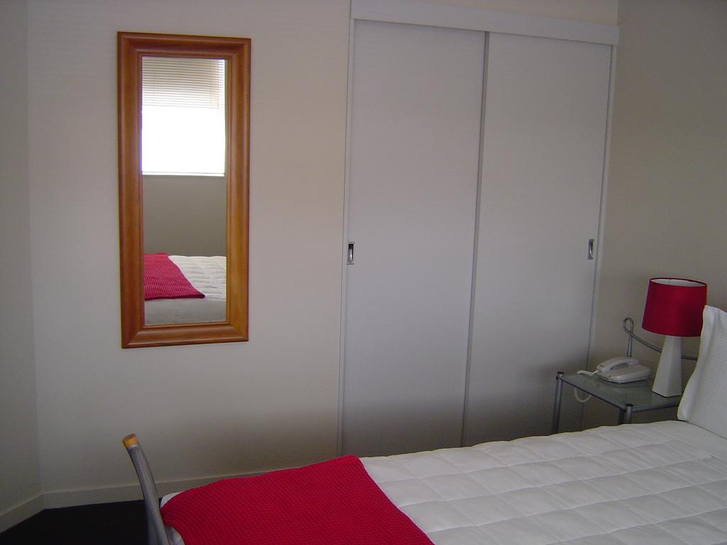 Kudos Business Suites & Airport Motel Auckland Pokoj fotografie